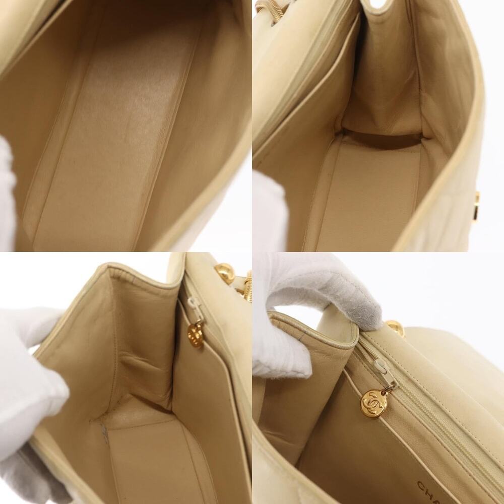 Chanel Matelasse Chain Shoulder Bag - Picture 7 of 8